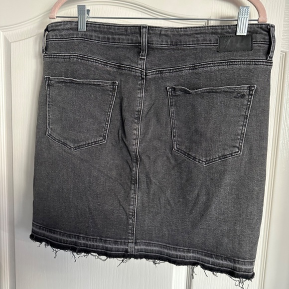 MAVI Black Denim Mini Skirt Size XL - Picture 2 of 4